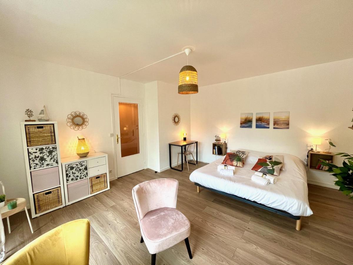 Nihal, Studio Proche Zenith Avec Parking Et Balcon 캉 외부 사진